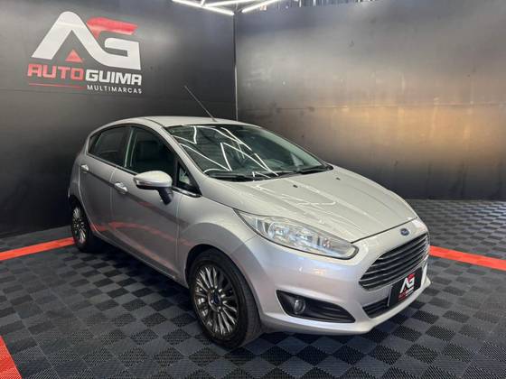 FORD FIESTA 1.6 TITANIUM PLUS HATCH 16V FLEX 4P POWERSHIFT FORD FIESTA 1.6 TITANIUM PLUS HATCH 16V FLEX 4P POWERSHIFT